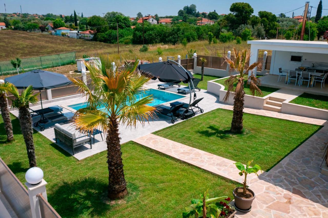Villa Liana , Private Villa With Pool And Garden Vergia Экстерьер фото